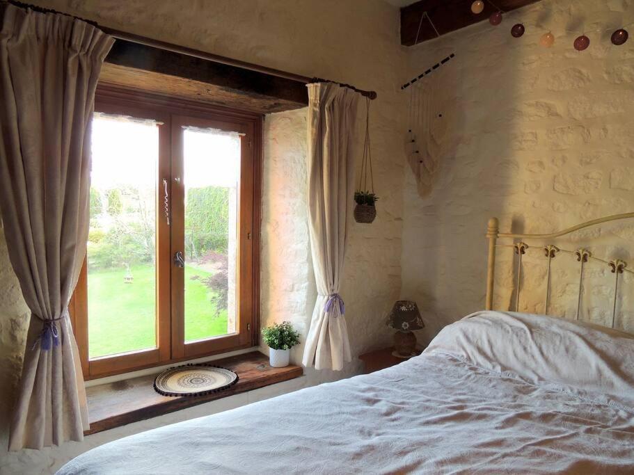 Bienvenue A La Seliniere ! Villa Champ-du-Boult ภายนอก รูปภาพ